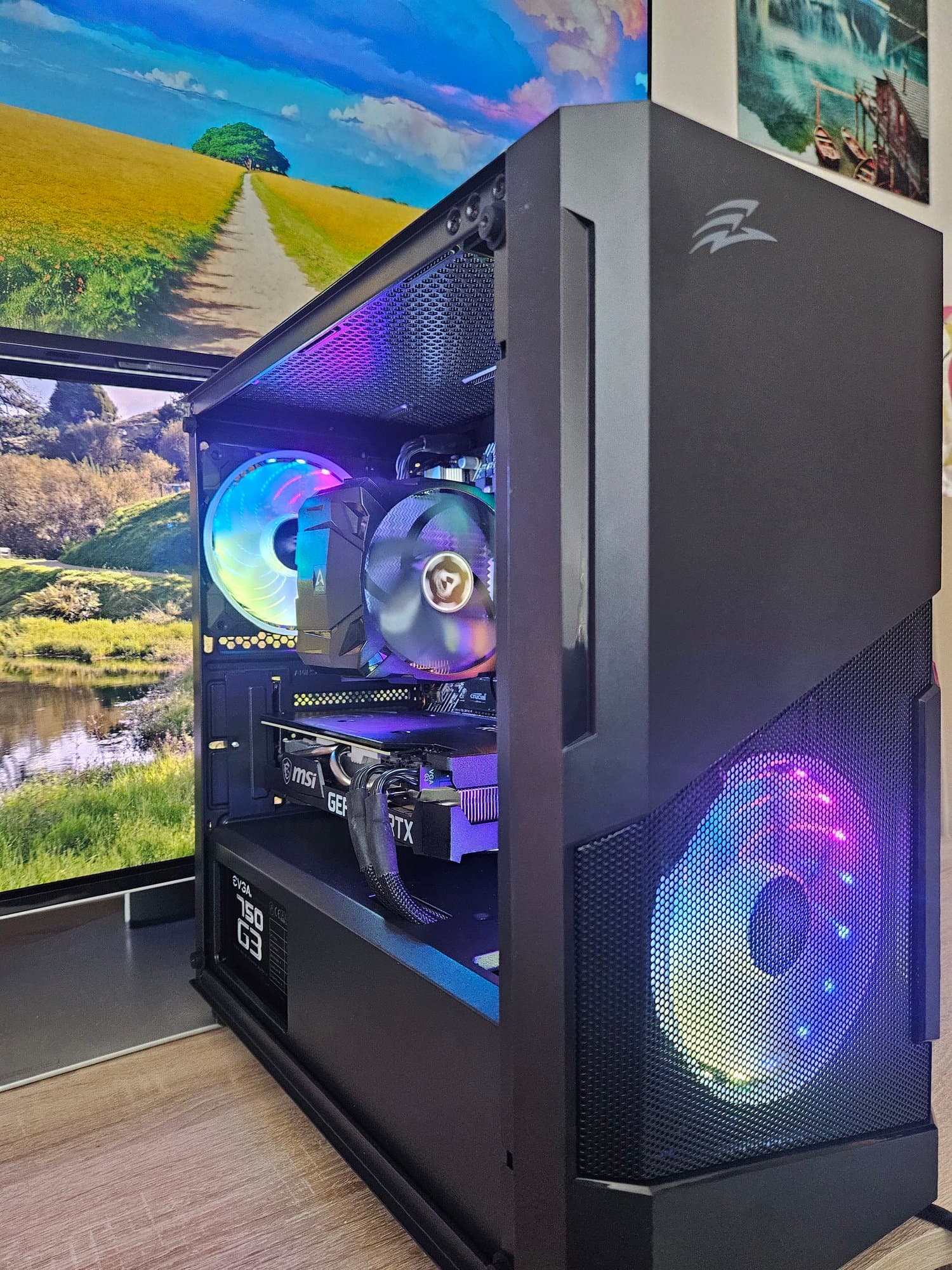 Open-frame herní PC Montech s ASUS ROG grafikou a dvěma monitory – Erelen